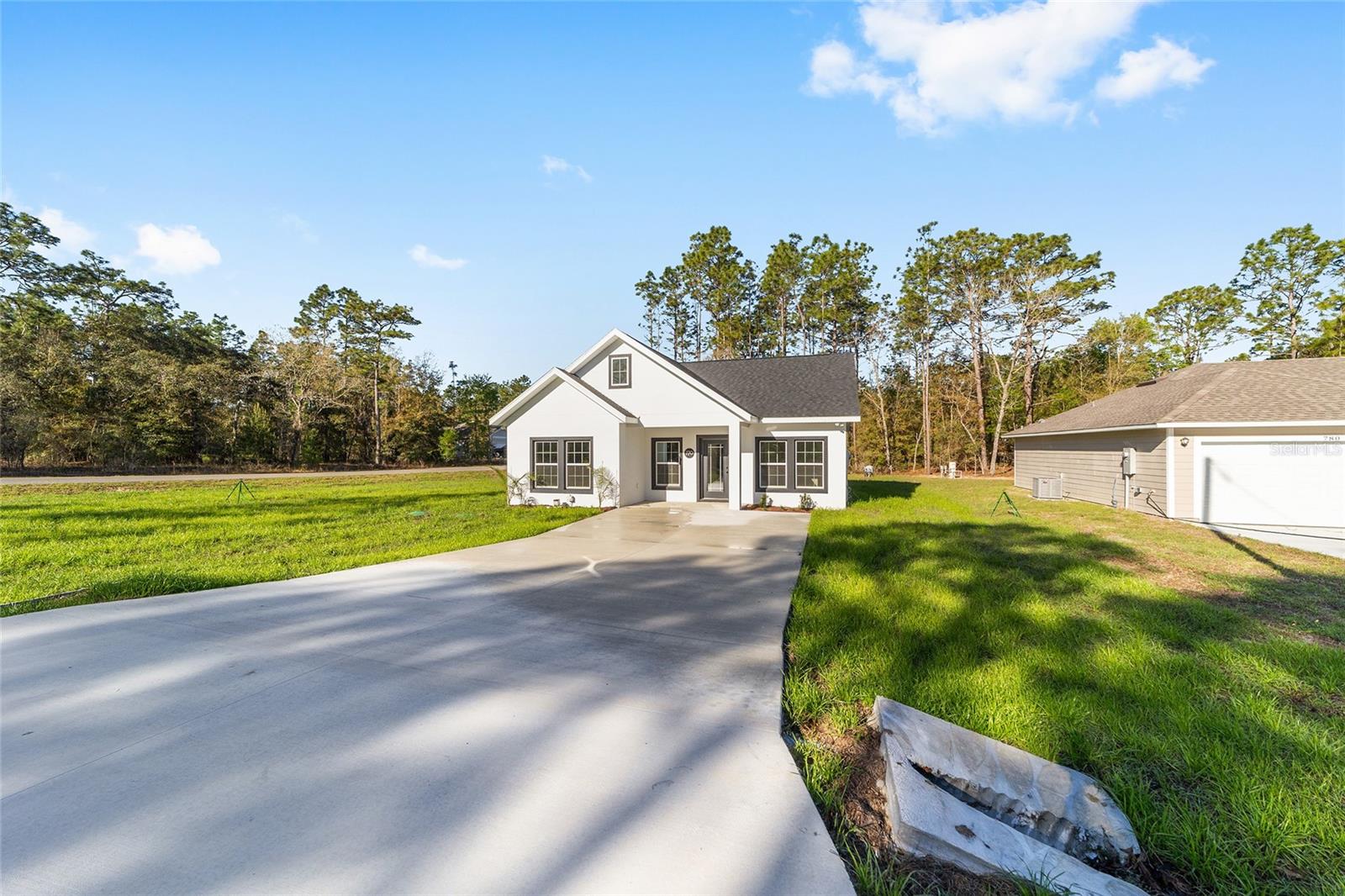 Image 4 of 50 For 770 151st Court