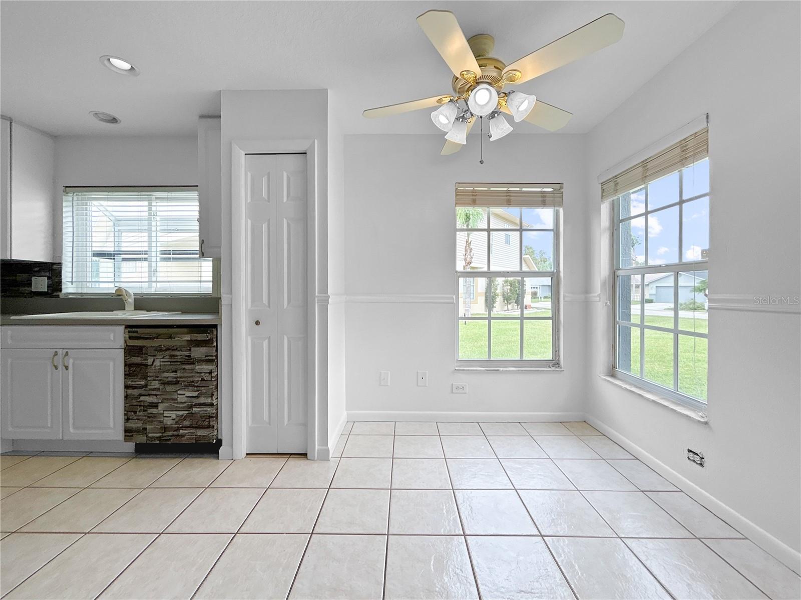 Image 18 of 40 For 6554 Gentle Ben Circle