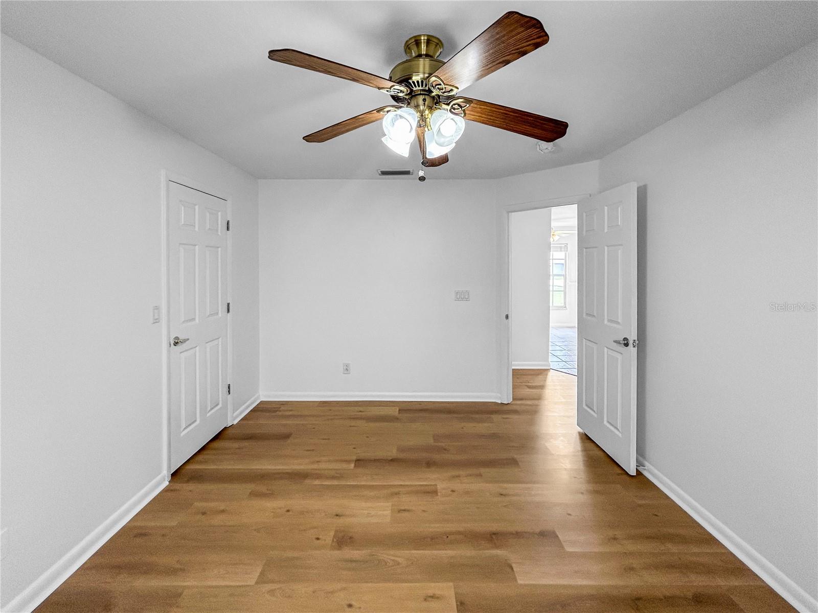 Image 36 of 40 For 6554 Gentle Ben Circle