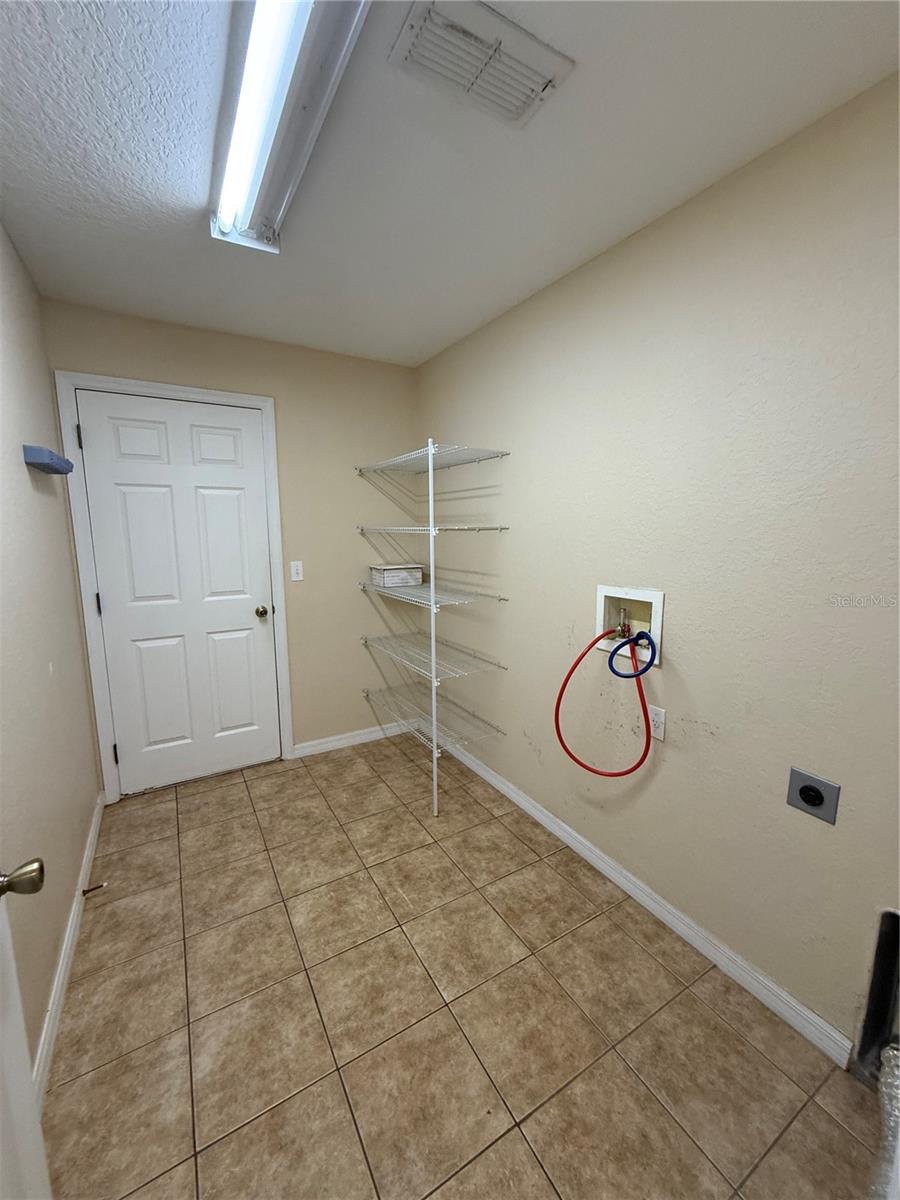 Image 3 of 20 For 14938 26th Lane