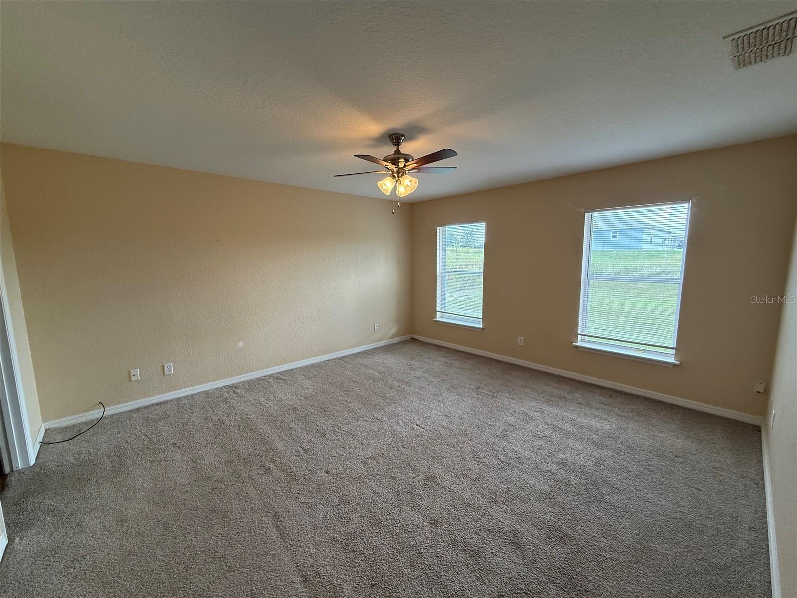 Image 4 of 20 For 14938 26th Lane
