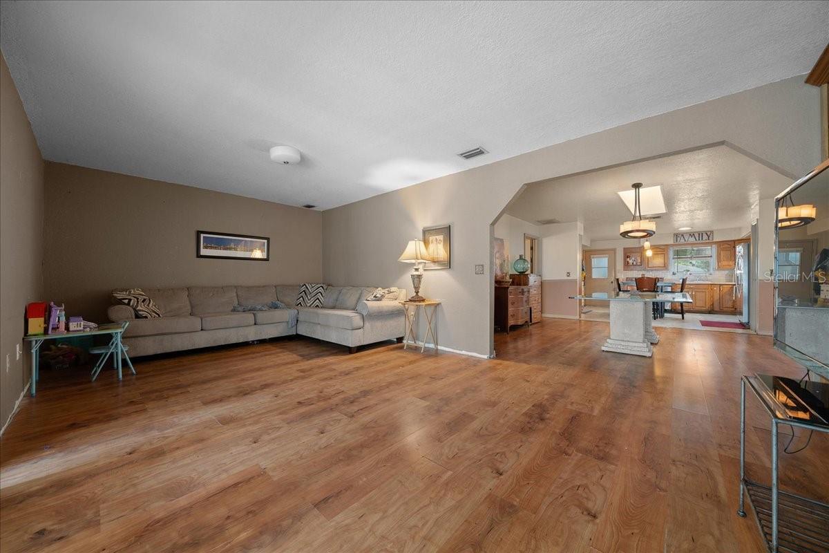 Image 16 of 43 For 4626 7th Street