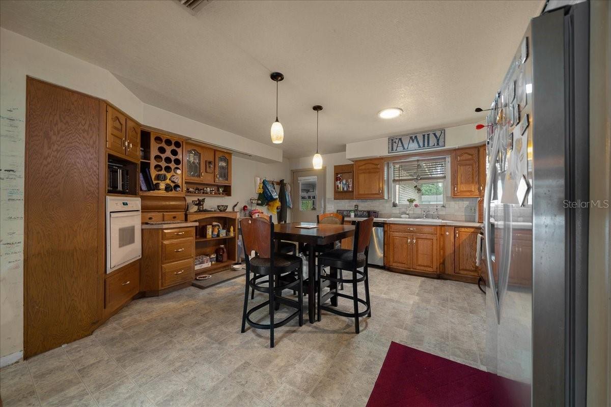 Image 18 of 43 For 4626 7th Street