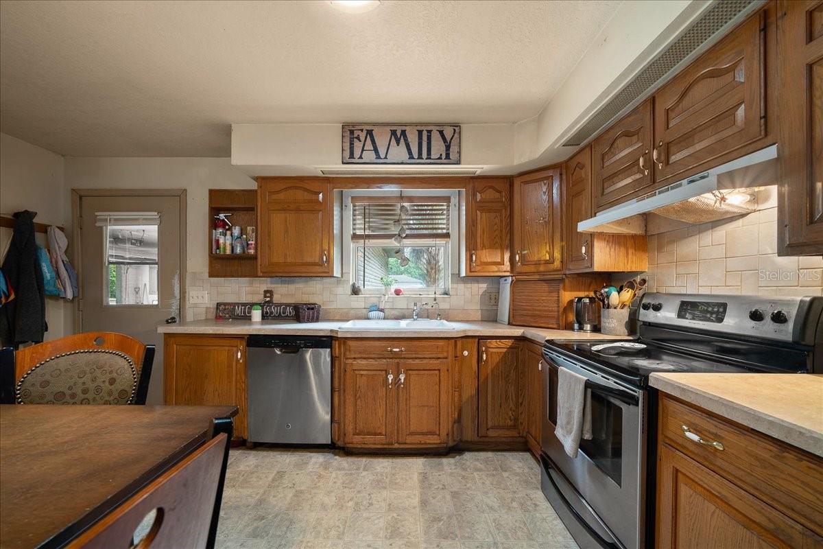 Image 19 of 43 For 4626 7th Street