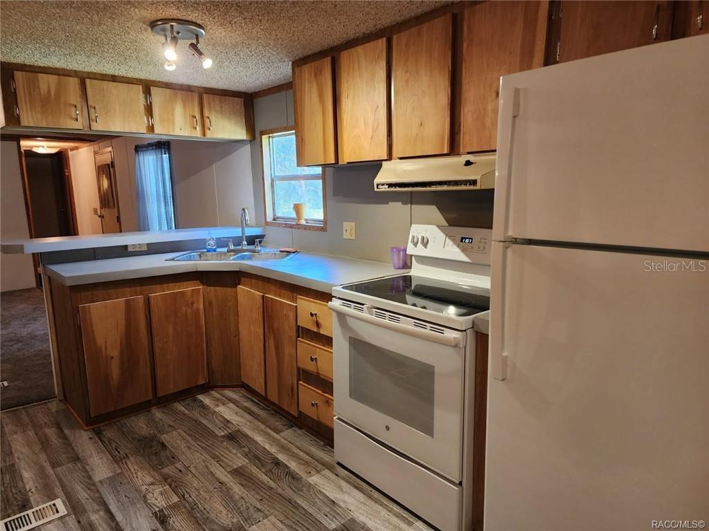 Image 2 of 23 For 5590 76th Avenue
