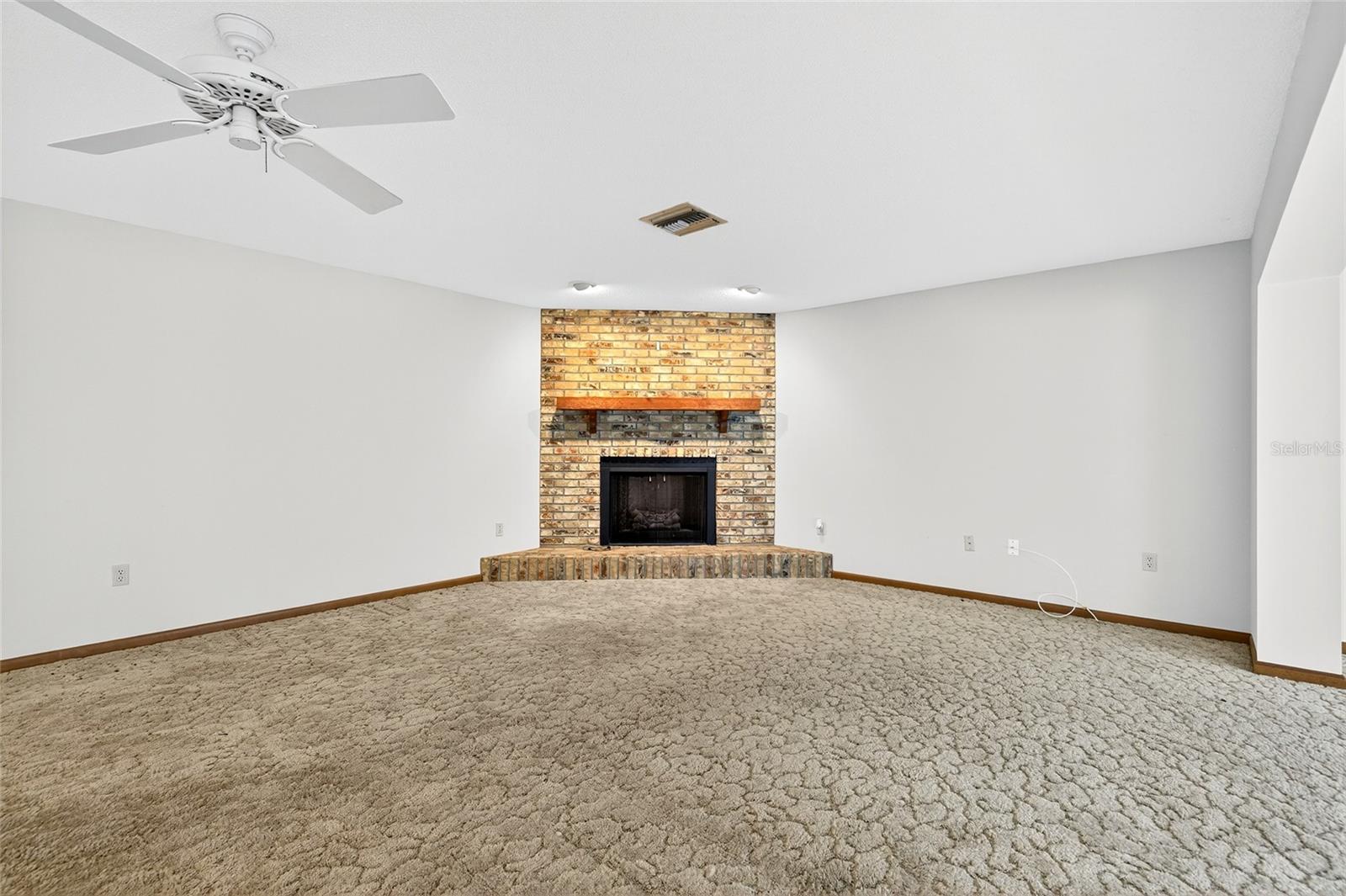 Image 17 of 42 For 9835 Wedgewood Lane