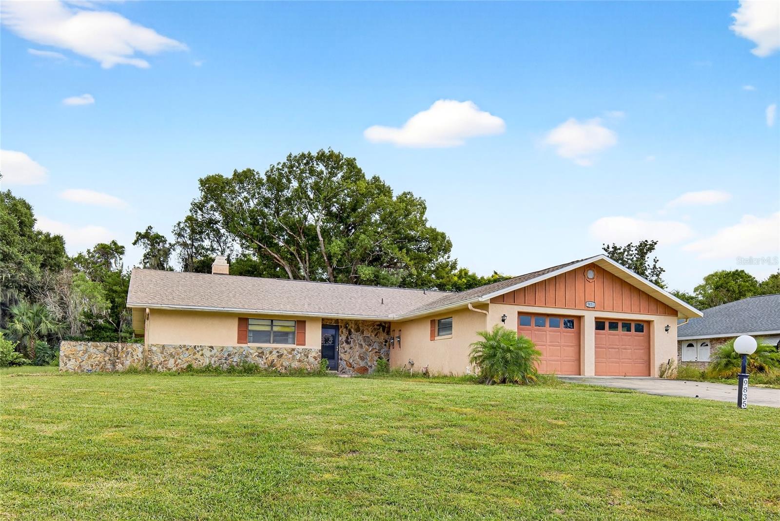 Image 2 of 42 For 9835 Wedgewood Lane