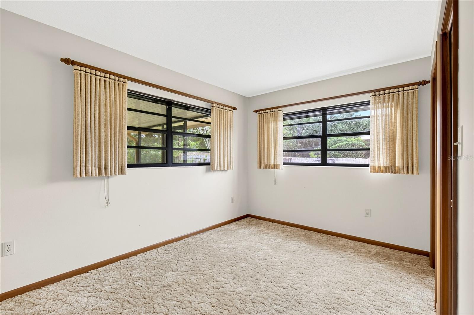 Image 32 of 42 For 9835 Wedgewood Lane