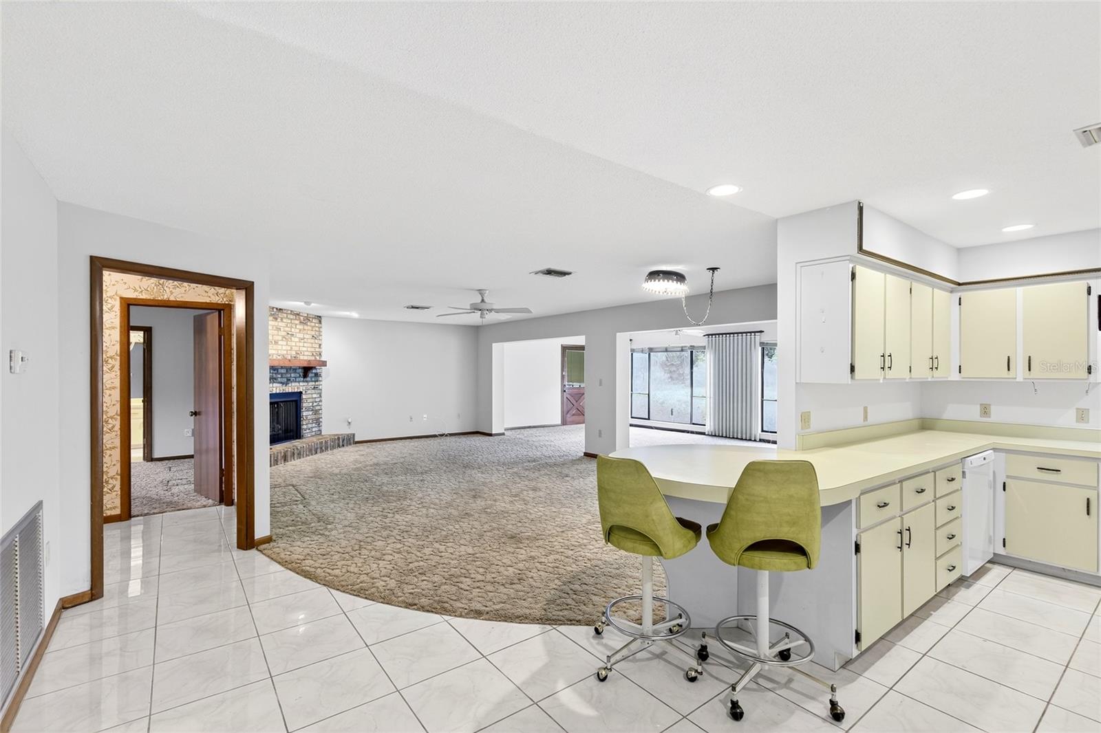 Image 5 of 42 For 9835 Wedgewood Lane