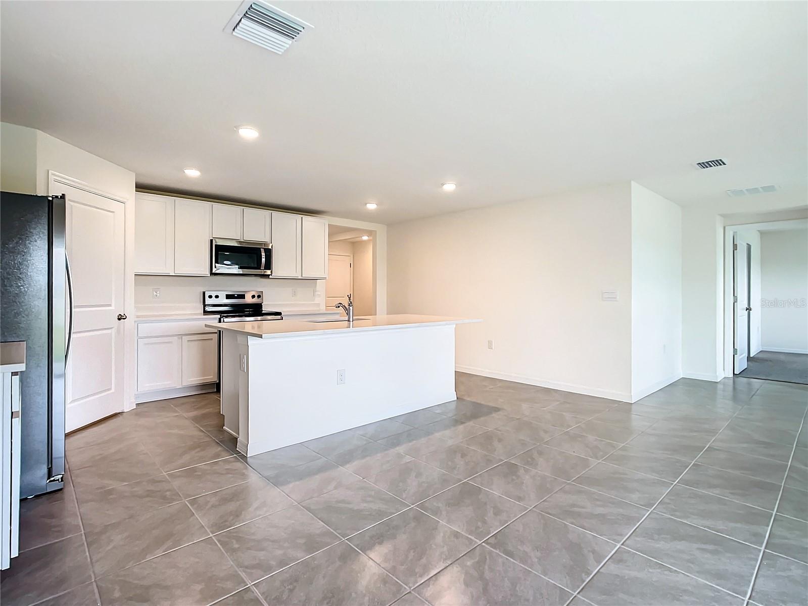 Image 11 of 48 For 8561 46 Avenue