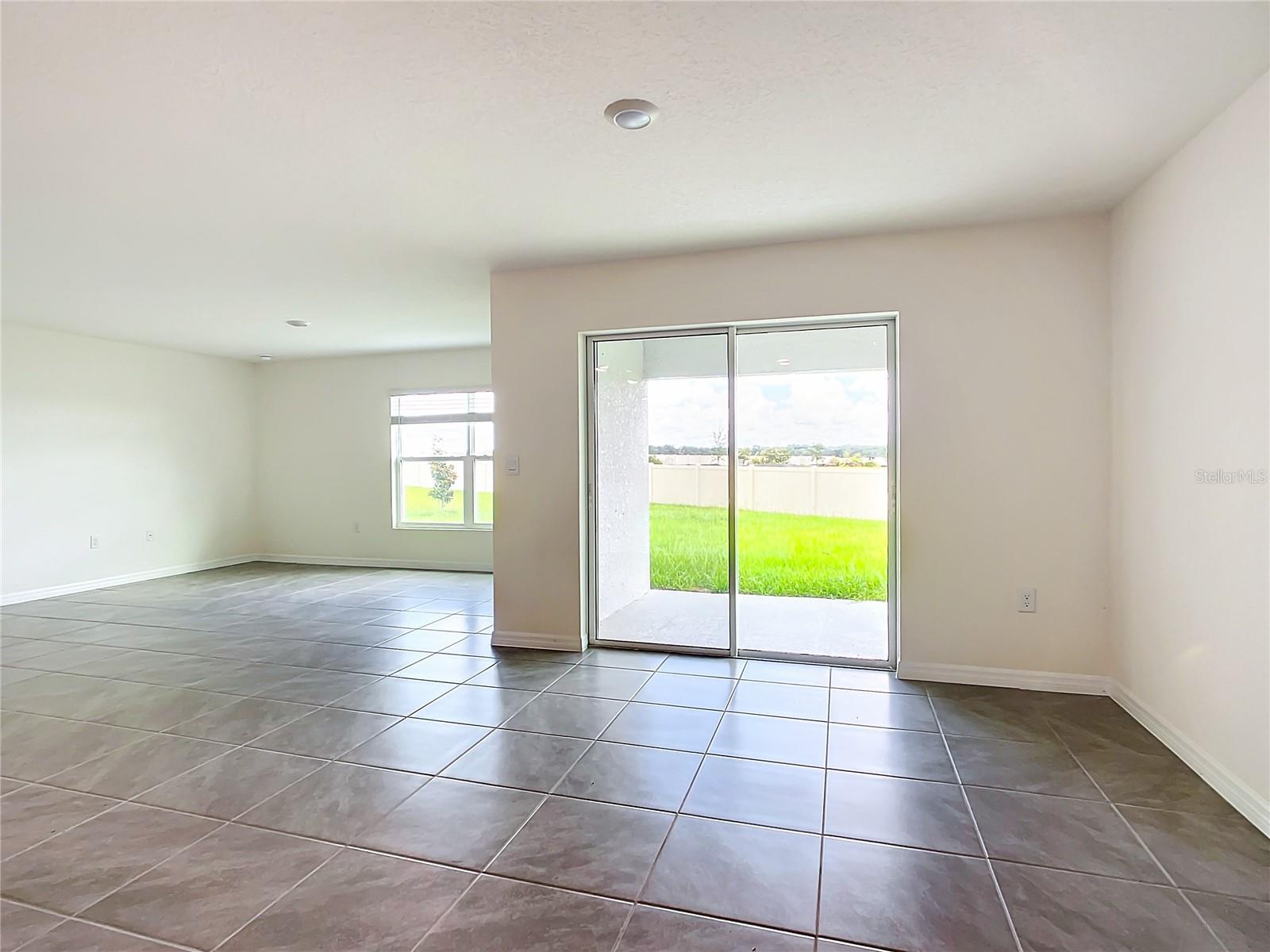 Image 12 of 48 For 8561 46 Avenue