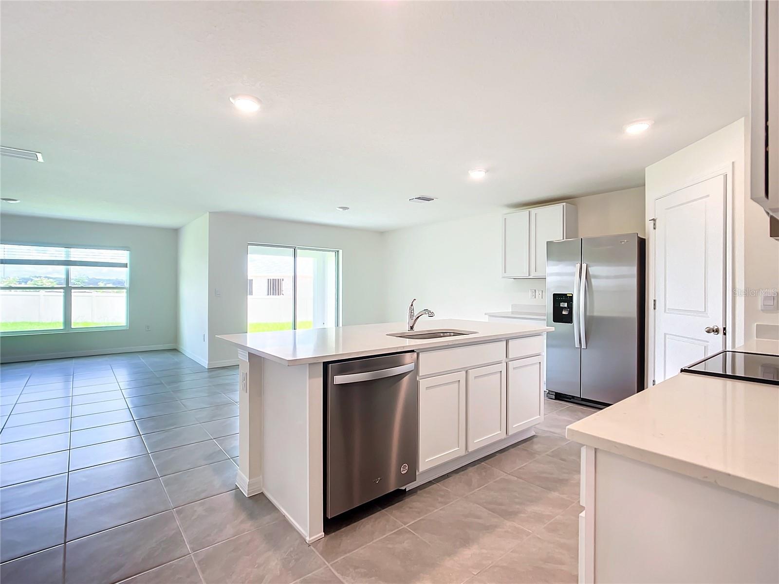 Image 5 of 48 For 8561 46 Avenue