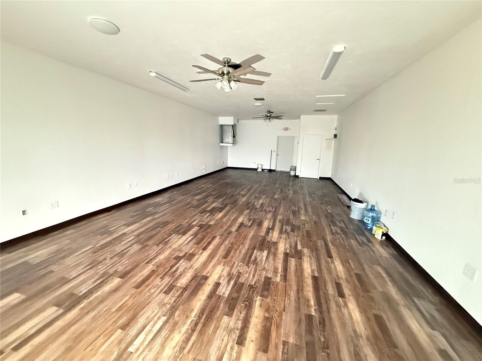 Image 3 of 4 For 1719 Pine Avenue