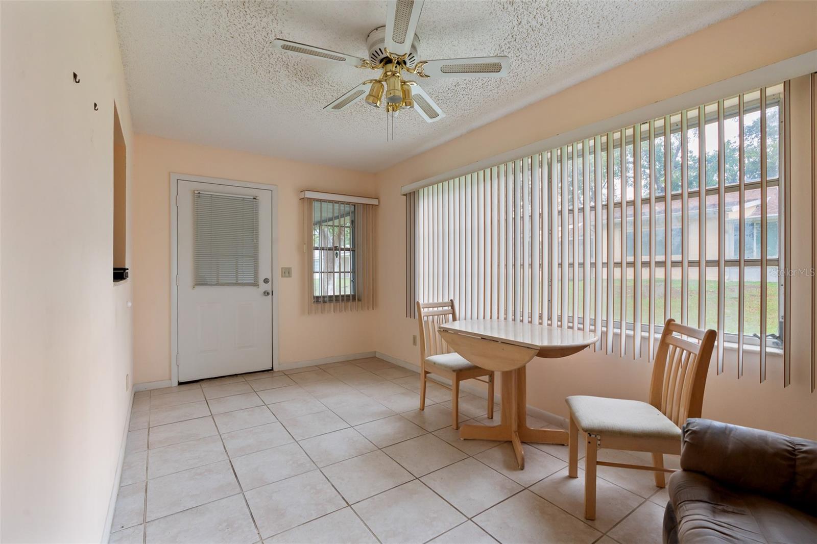 Image 18 of 26 For 8500 93rd Lane E