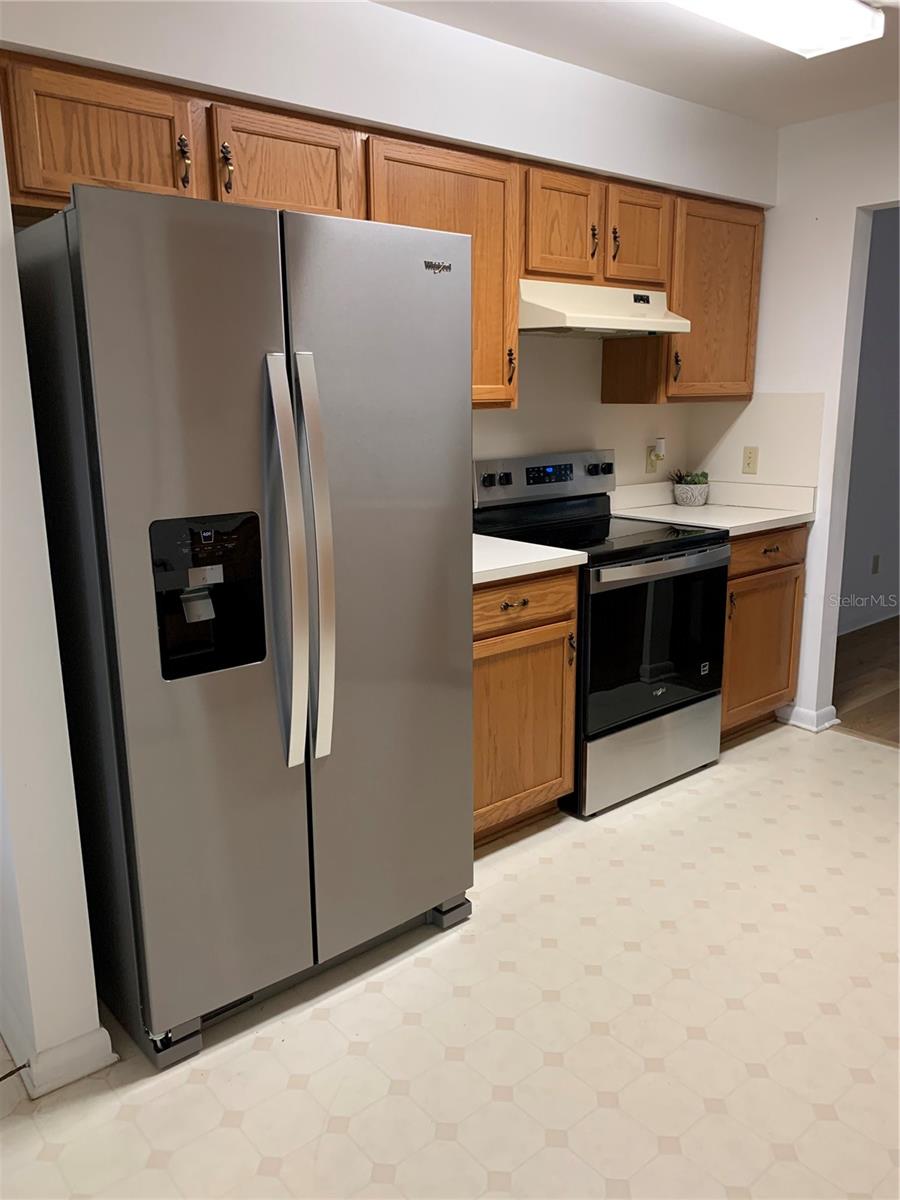 Image 11 of 31 For 8981 95th Street C