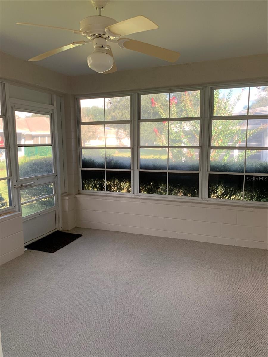 Image 17 of 31 For 8981 95th Street C