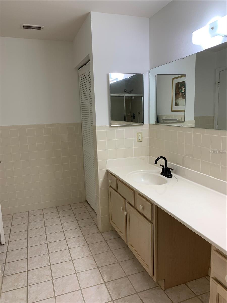 Image 22 of 31 For 8981 95th Street C