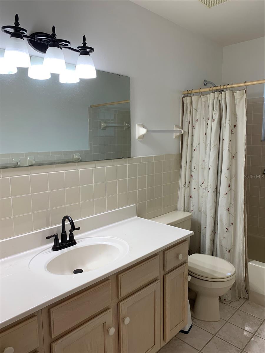 Image 25 of 31 For 8981 95th Street C