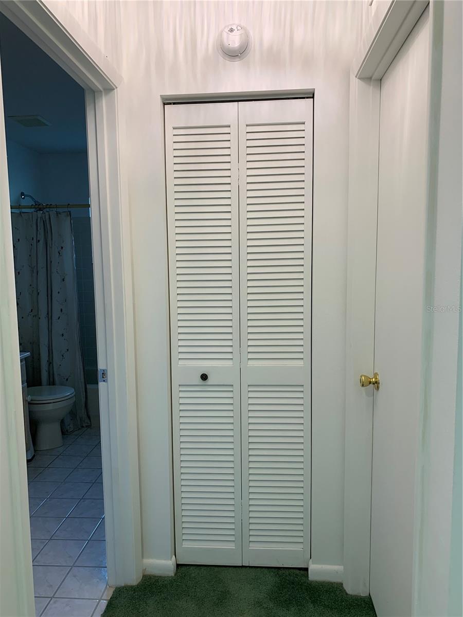 Image 27 of 31 For 8981 95th Street C