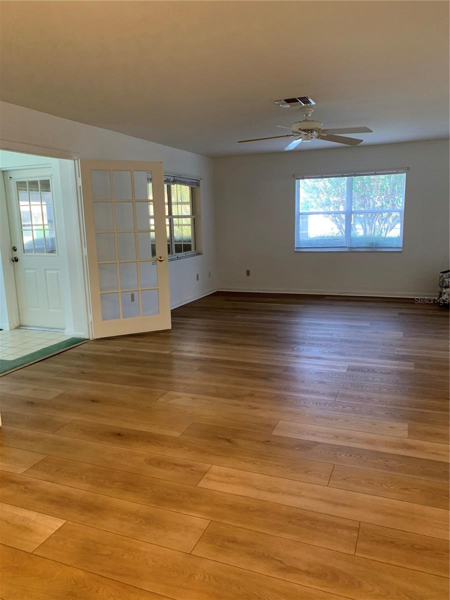 Image 9 of 31 For 8981 95th Street C