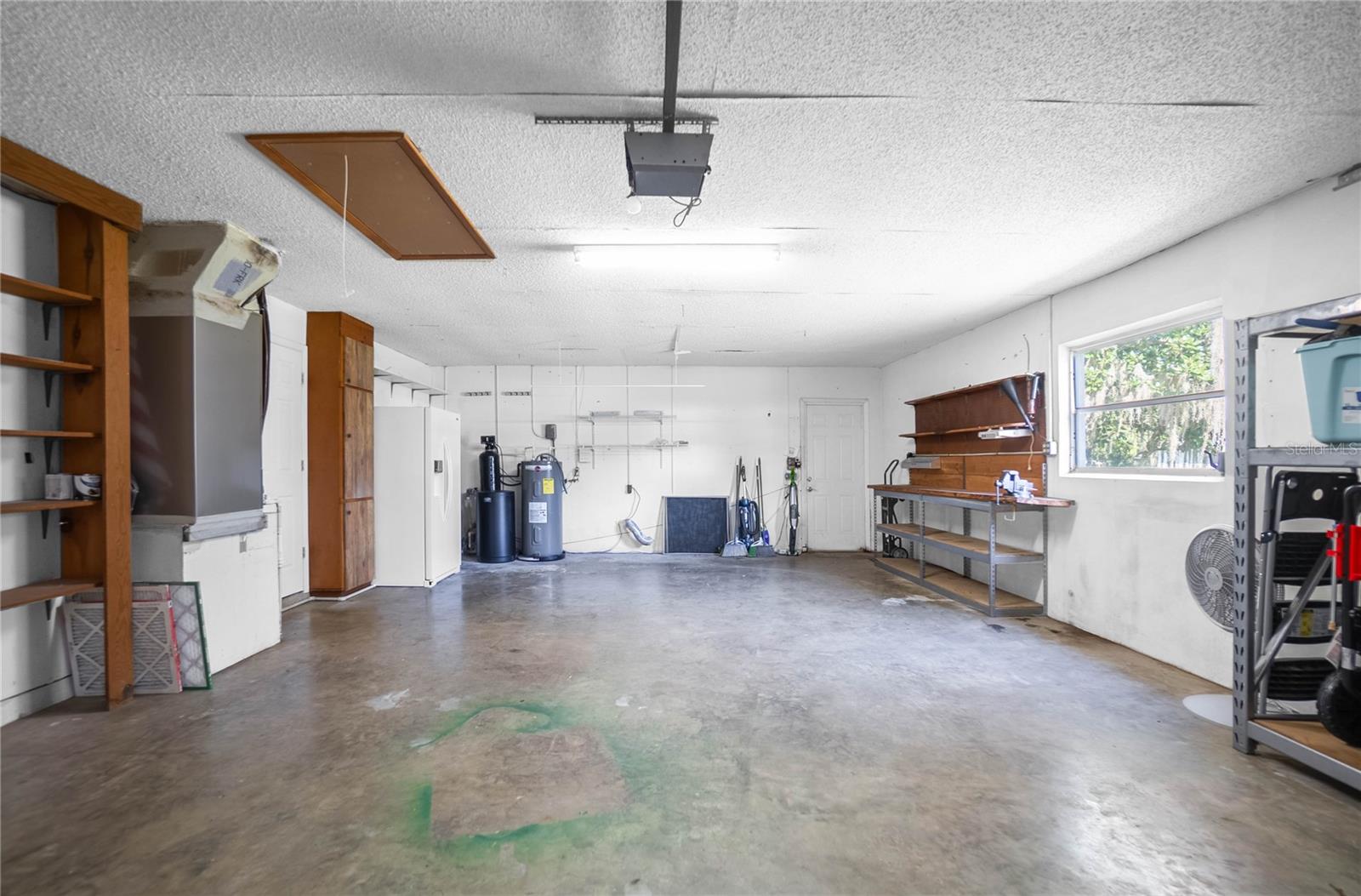 Image 30 of 41 For 220 Braemar Drive