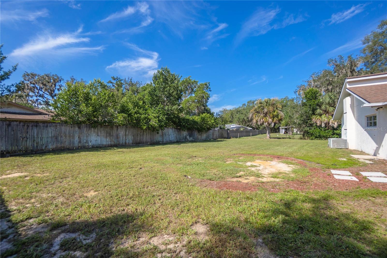Image 32 of 41 For 220 Braemar Drive