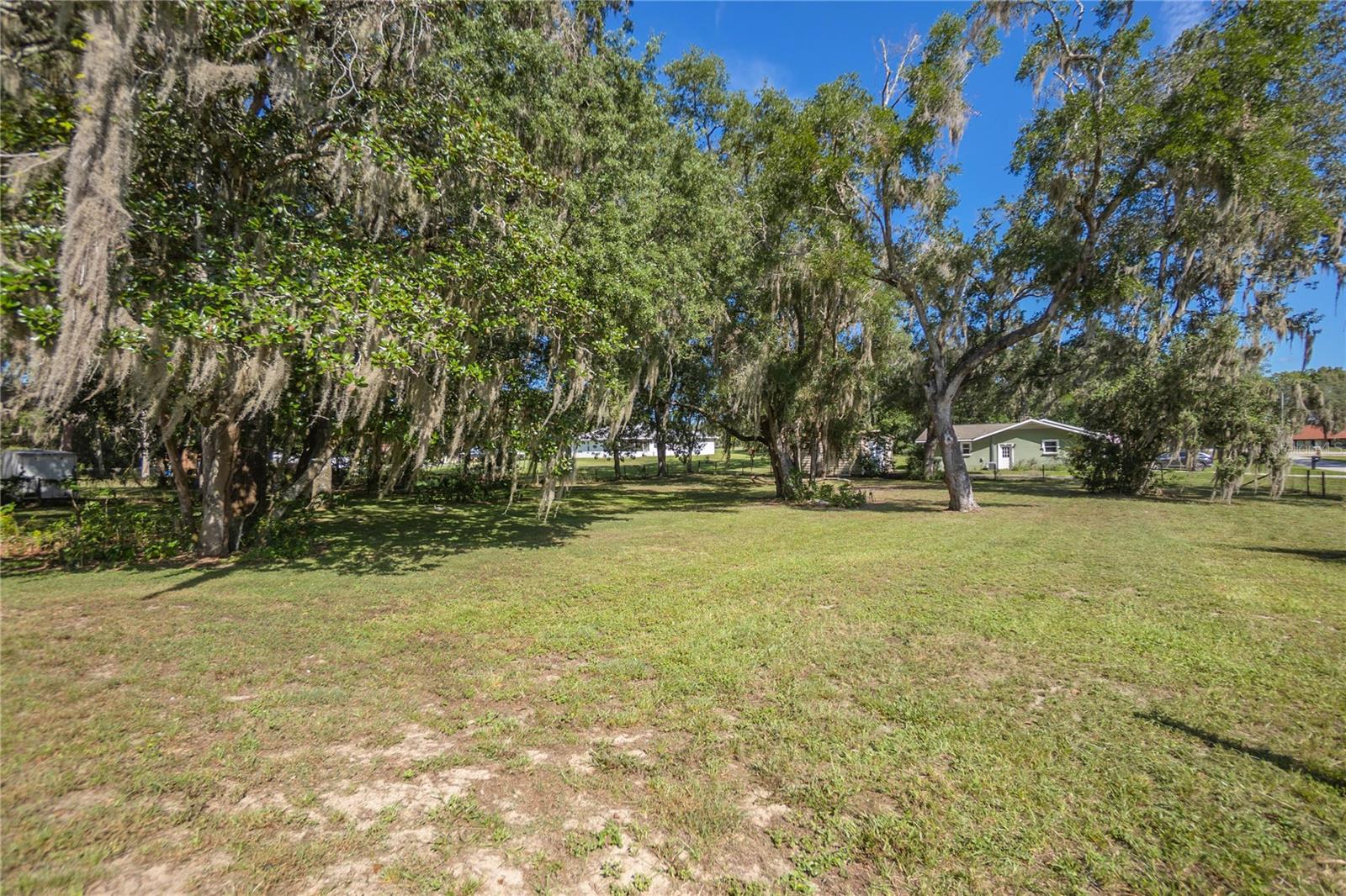 Image 40 of 41 For 220 Braemar Drive
