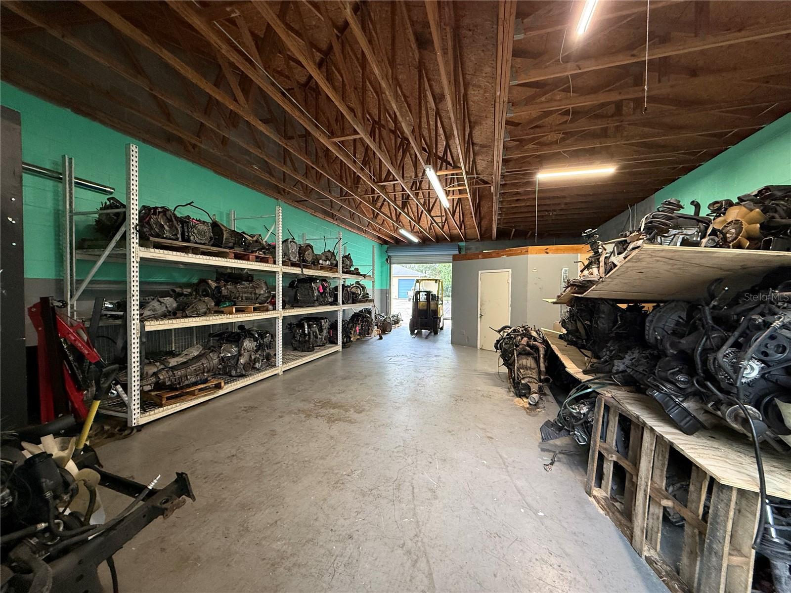 Image 3 of 4 For 4241 53rd Avenue 1