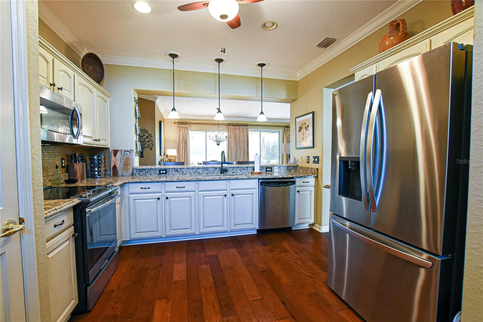 Image 17 of 86 For 9541 124th Loop