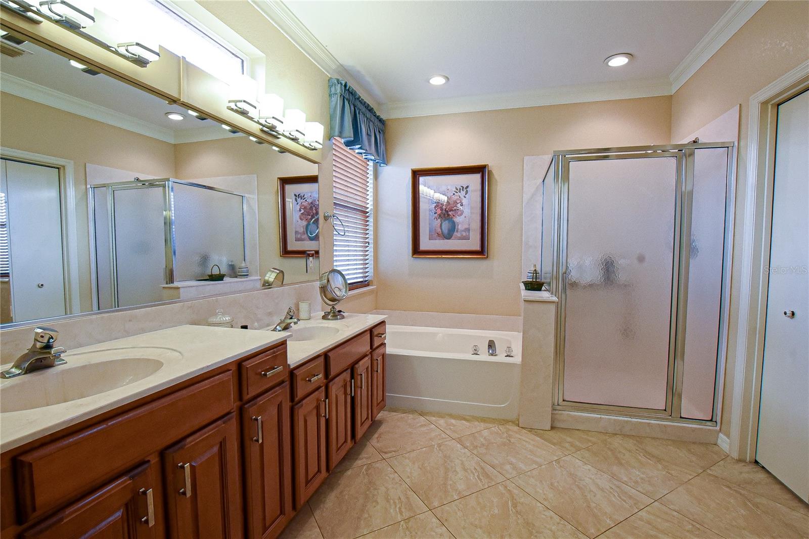 Image 30 of 86 For 9541 124th Loop