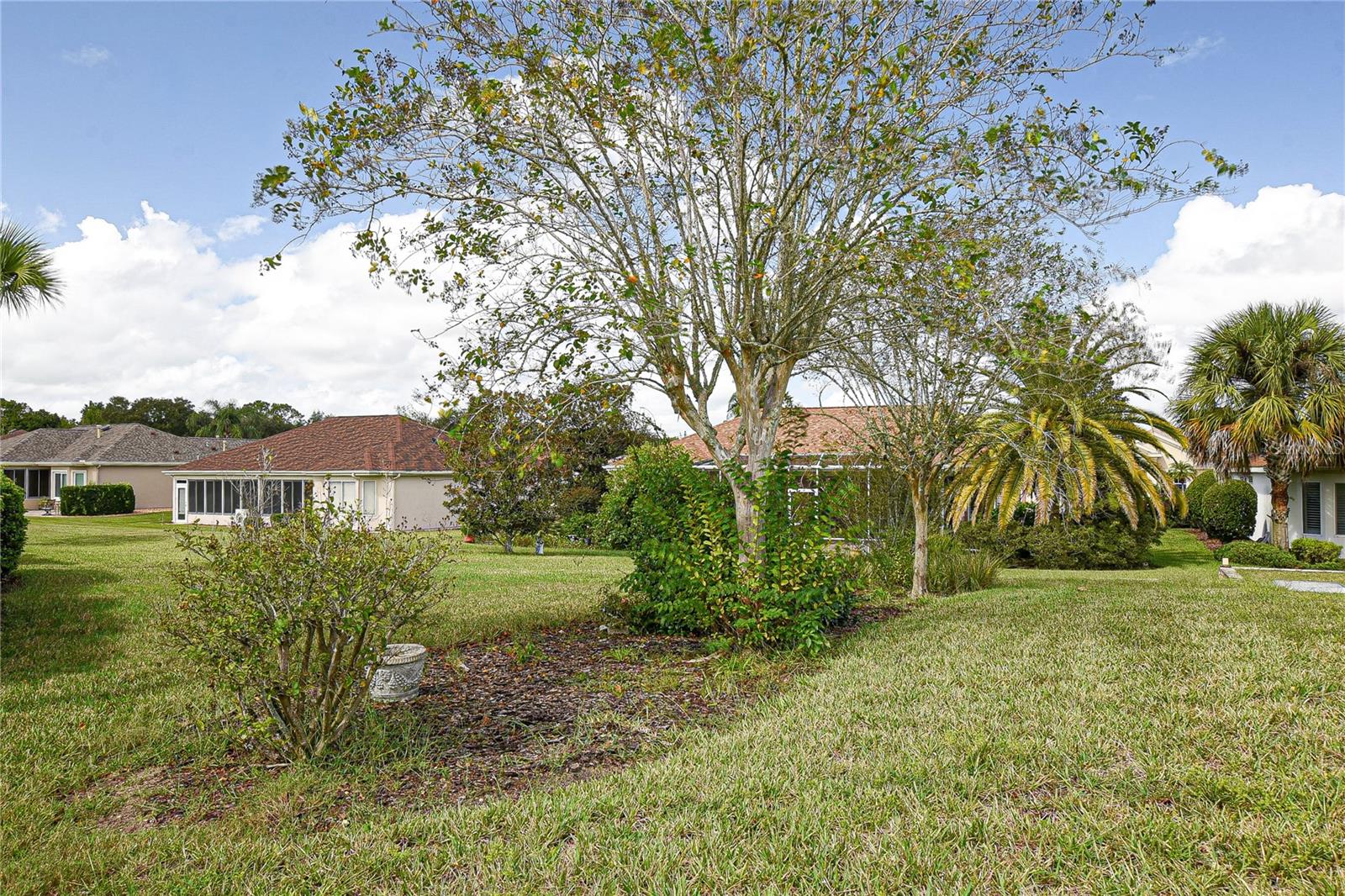 Image 7 of 86 For 9541 124th Loop