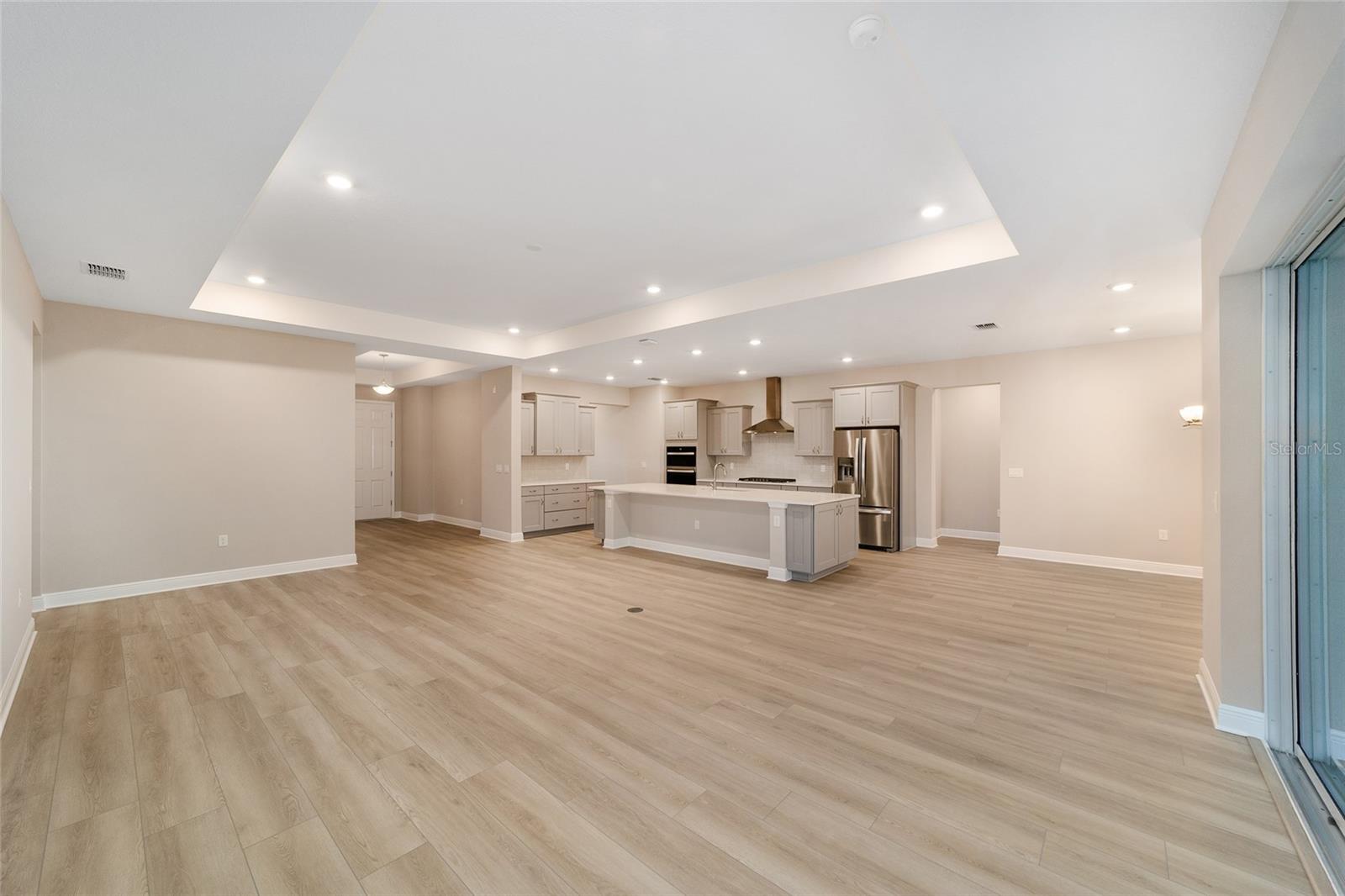 Image 12 of 47 For 10277 105th Court