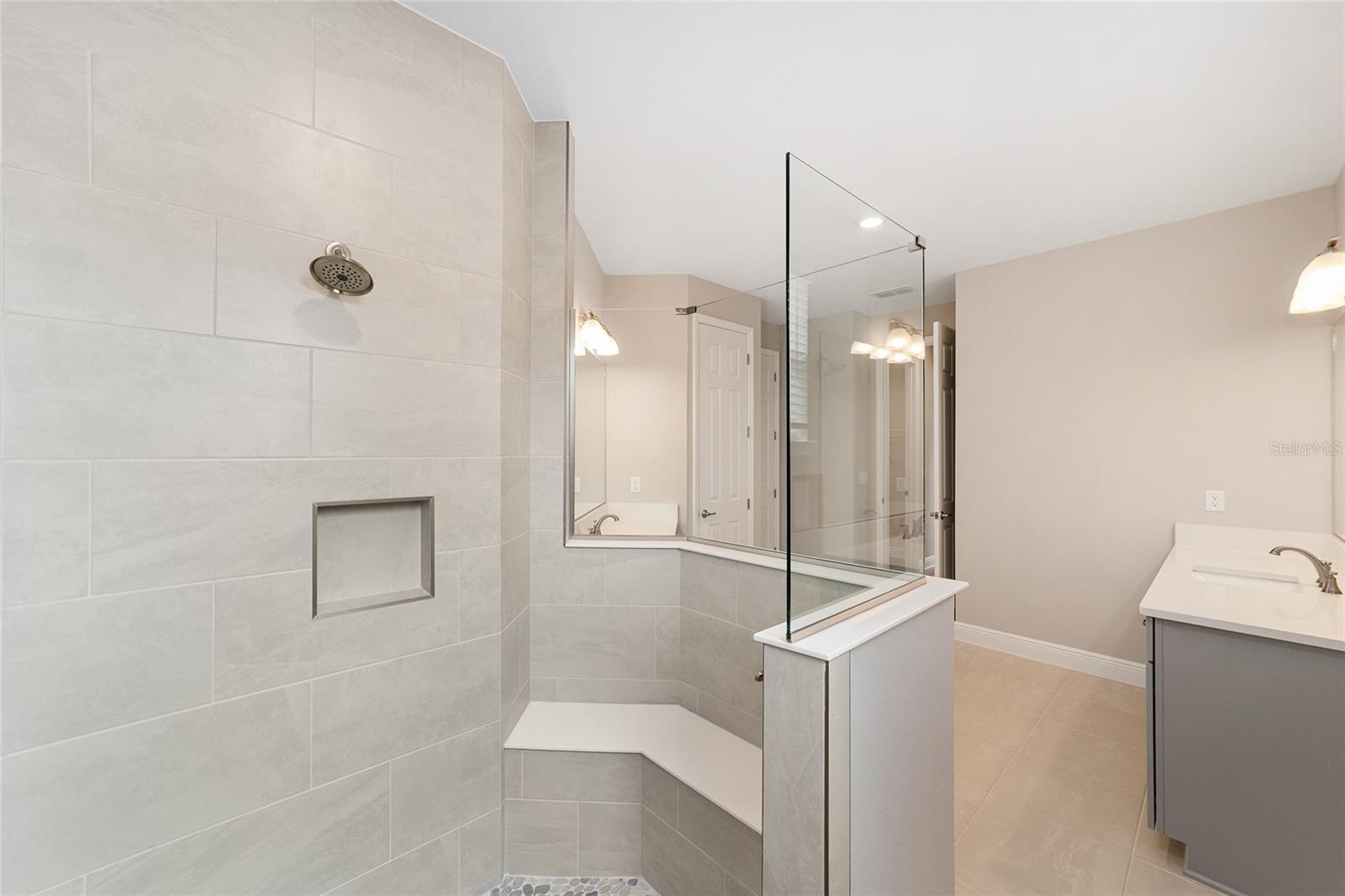 Image 30 of 47 For 10277 105th Court