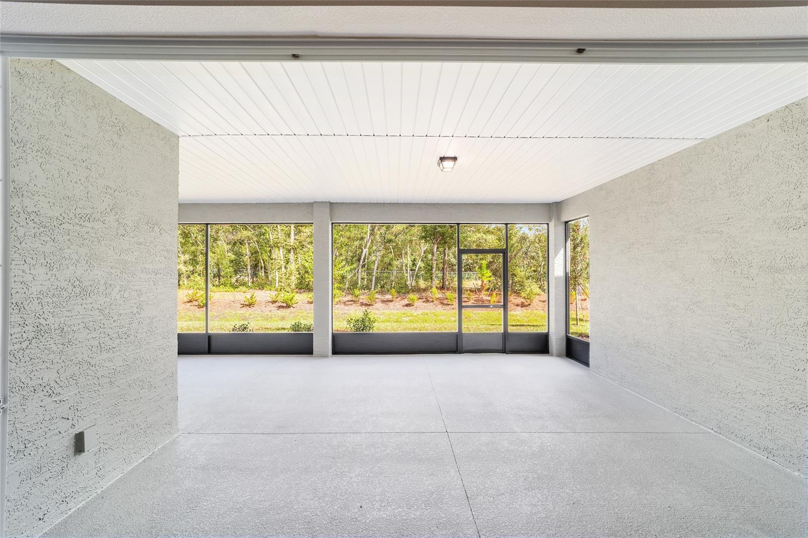 Image 40 of 47 For 10277 105th Court