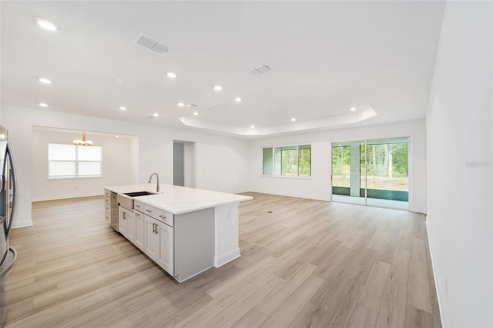 Image 10 of 47 For 10325 105th Court