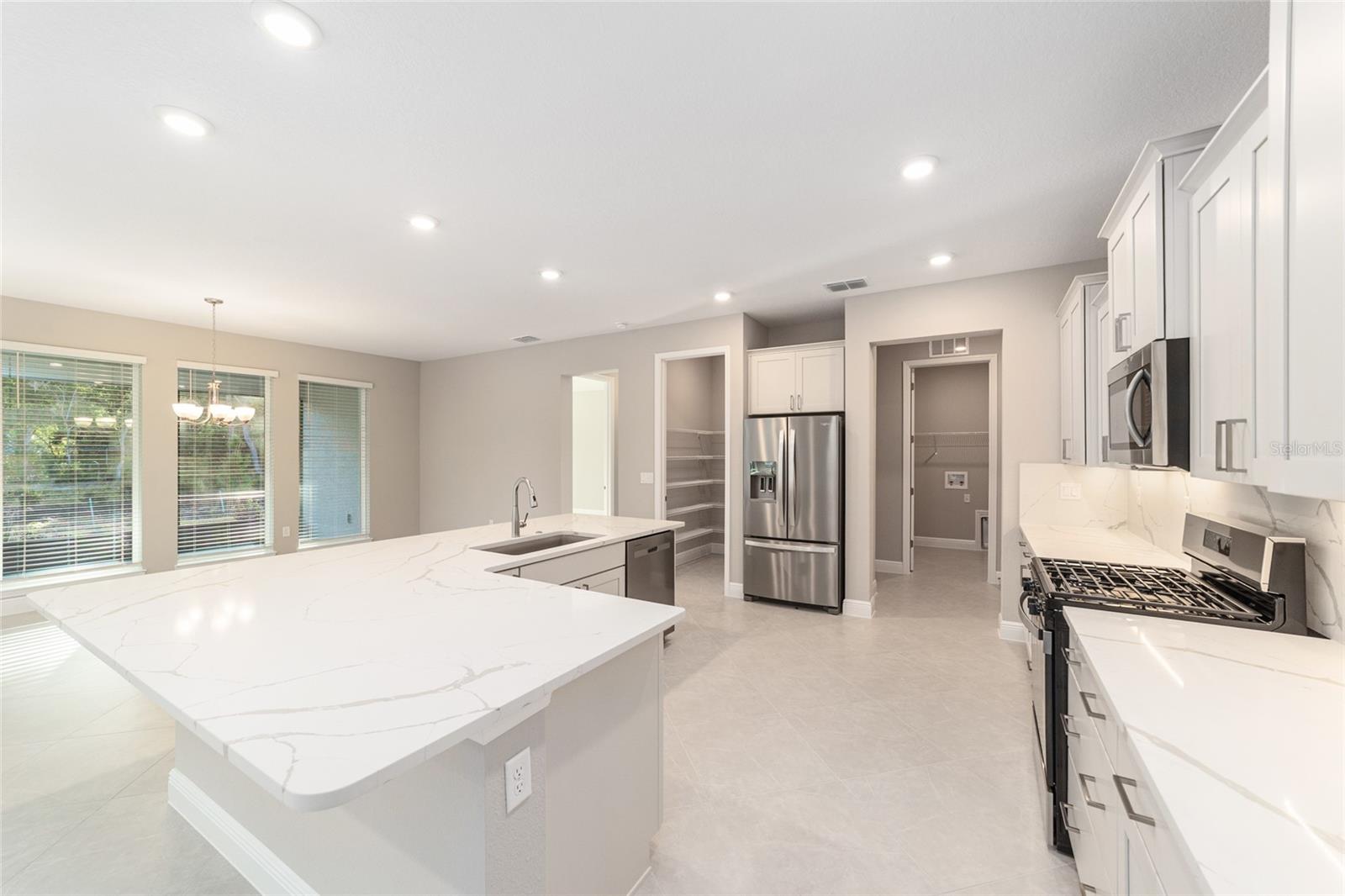 Image 21 of 47 For 10373 105th Court