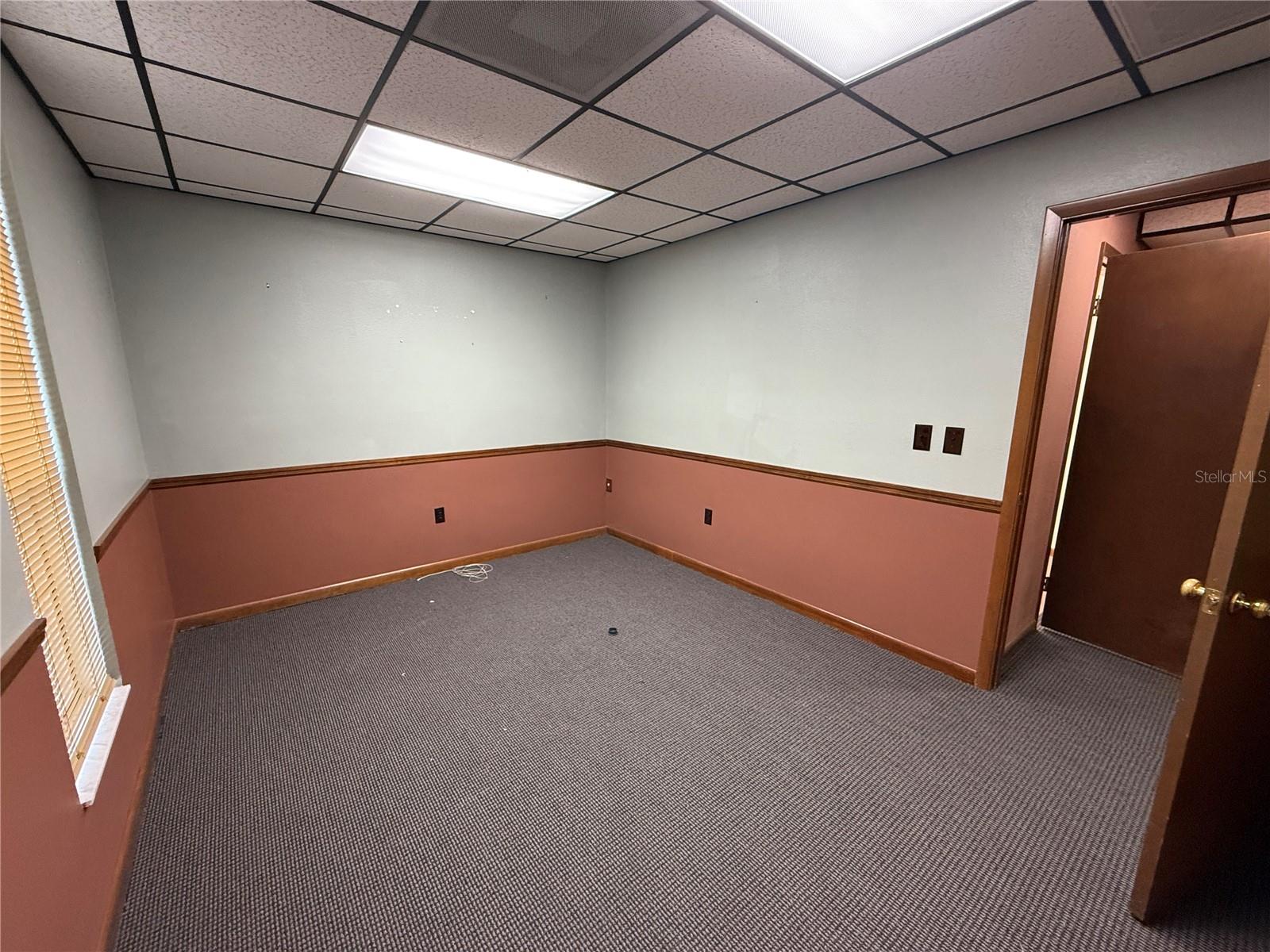 Image 4 of 11 For 814 Silver Springs Boulevard A