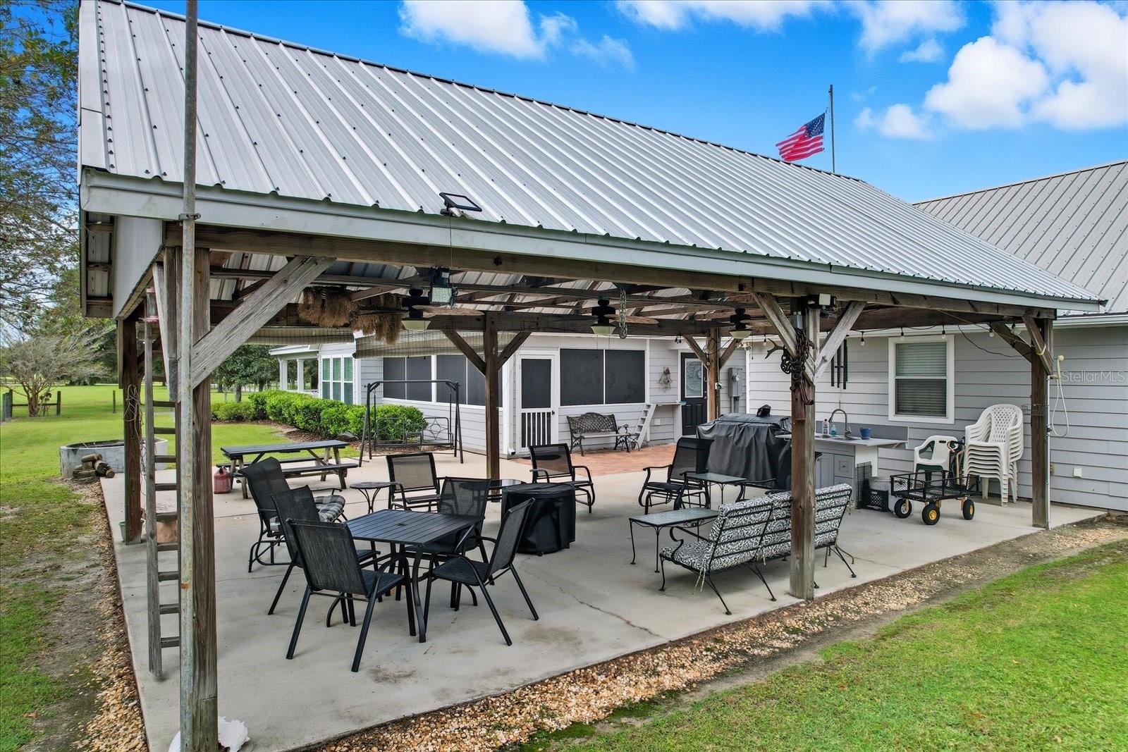 Image 15 of 67 For 9897 160 Avenue