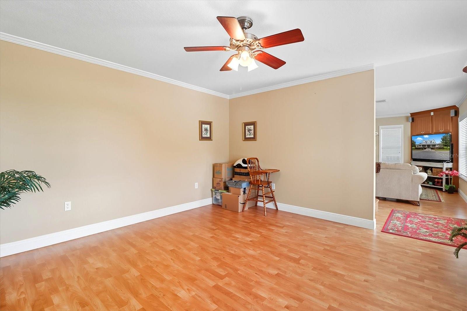 Image 21 of 67 For 9897 160 Avenue