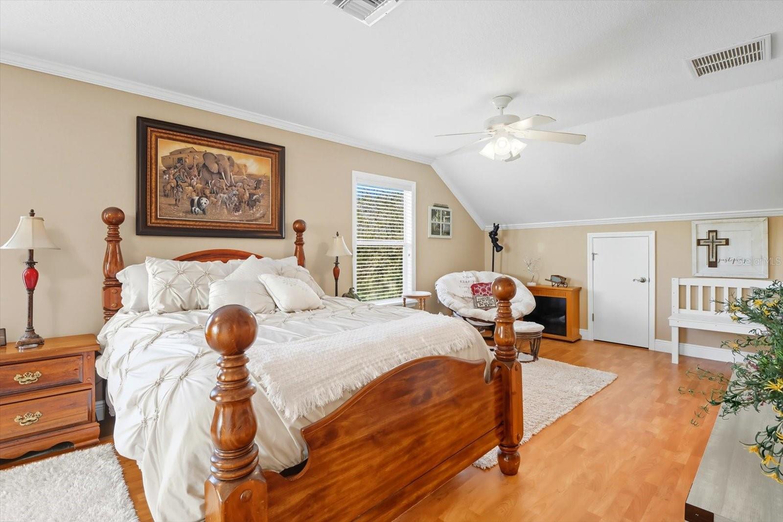 Image 46 of 67 For 9897 160 Avenue