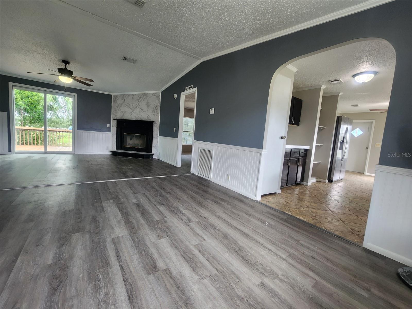 Image 9 of 22 For 6741 1st Place