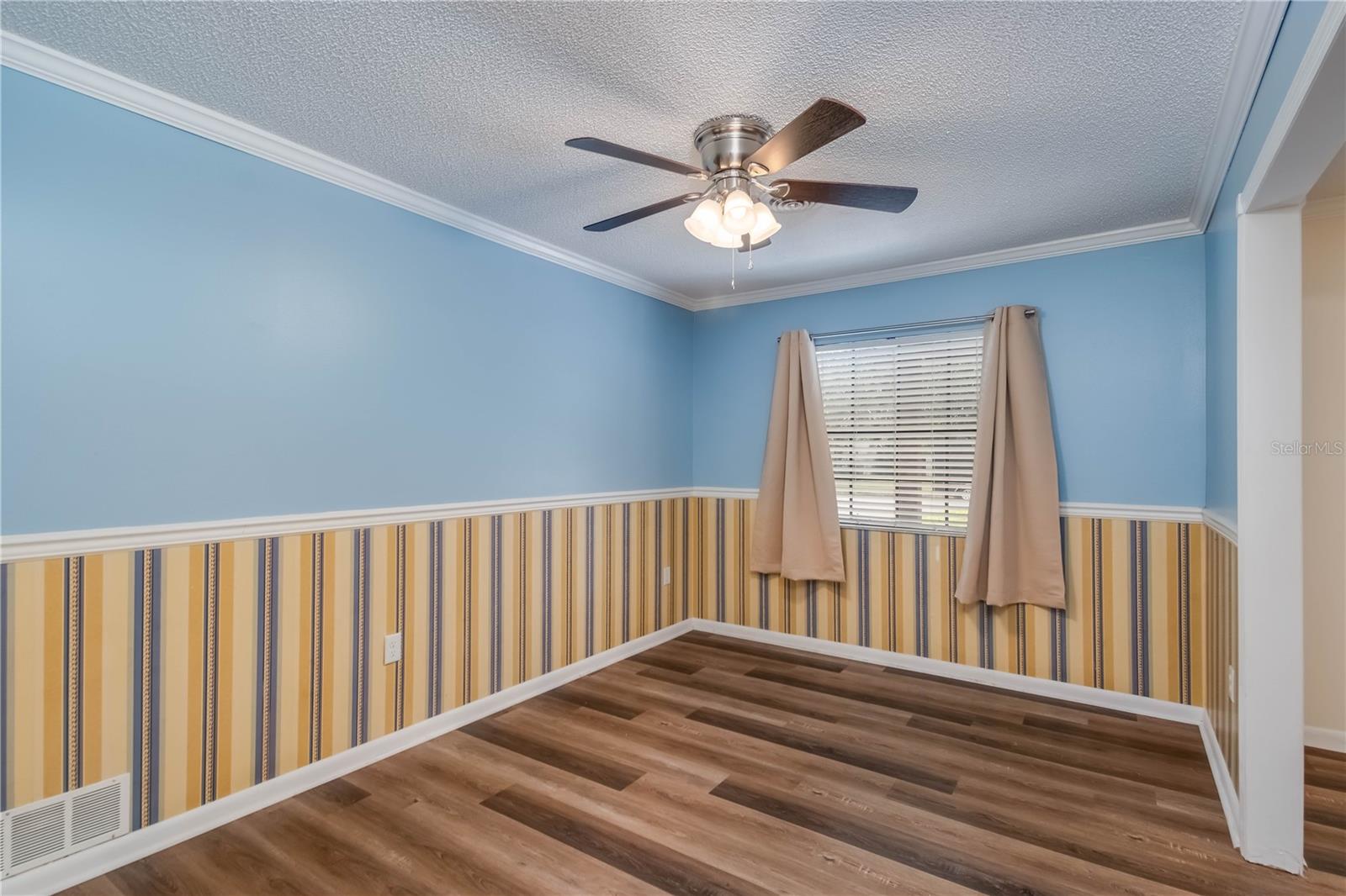 Image 7 of 26 For 4025 17th Place