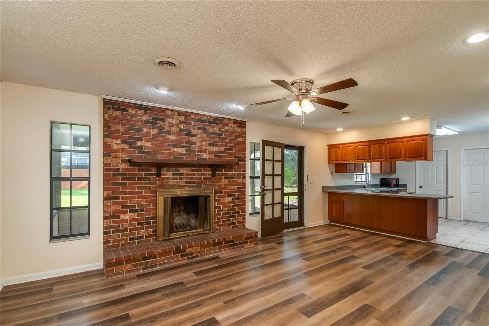 Image 9 of 26 For 4025 17th Place