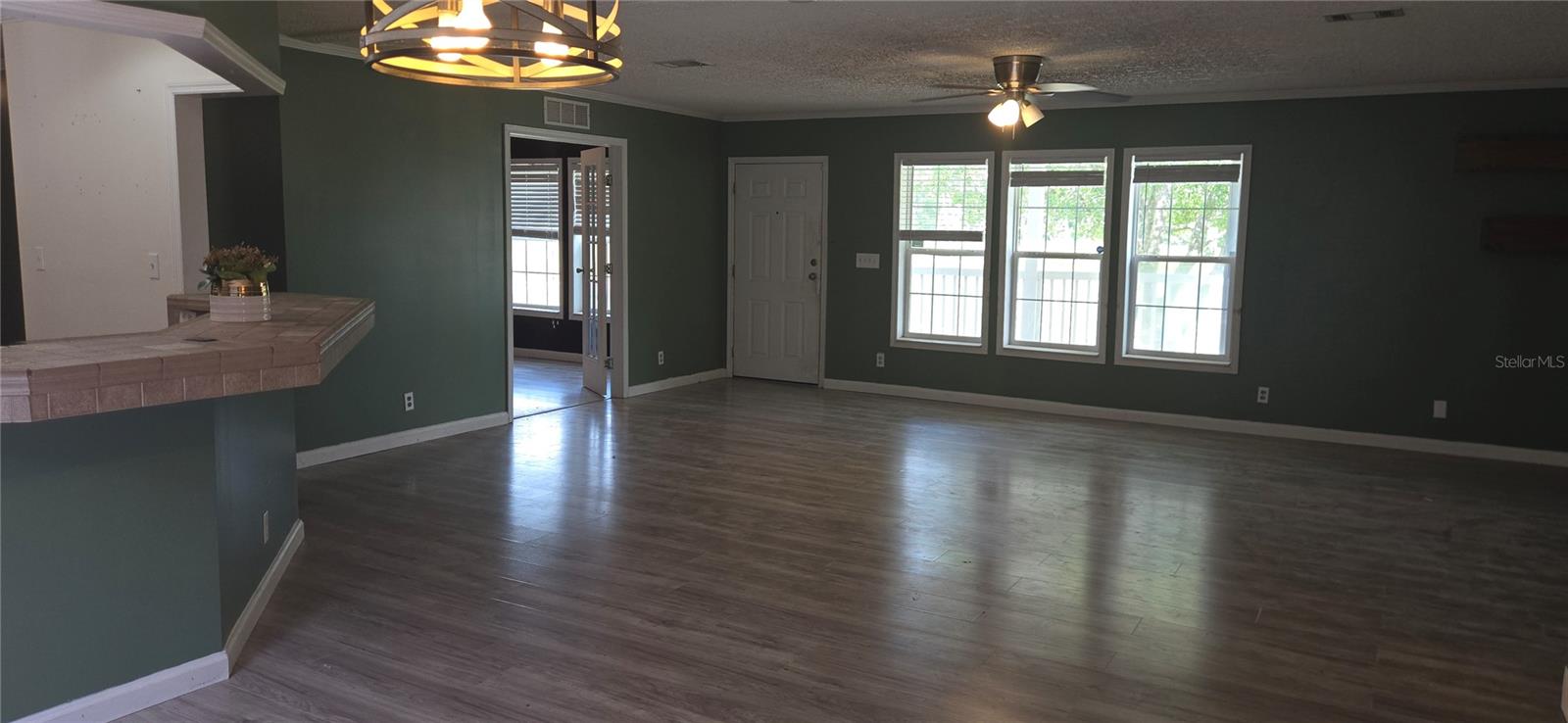 Listing photo id 14 for 2476 Wright Point