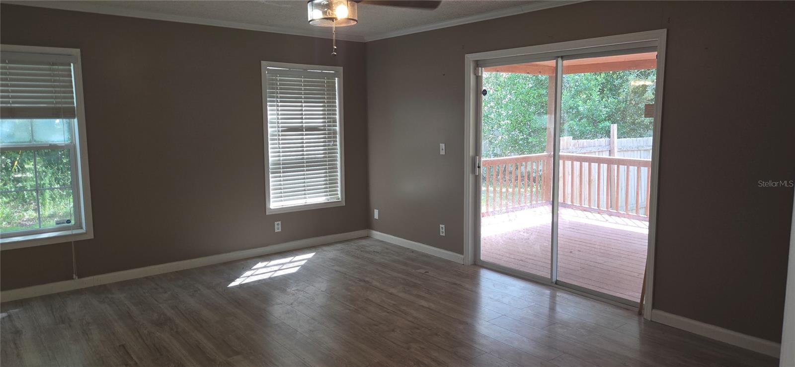 Listing photo id 17 for 2476 Wright Point