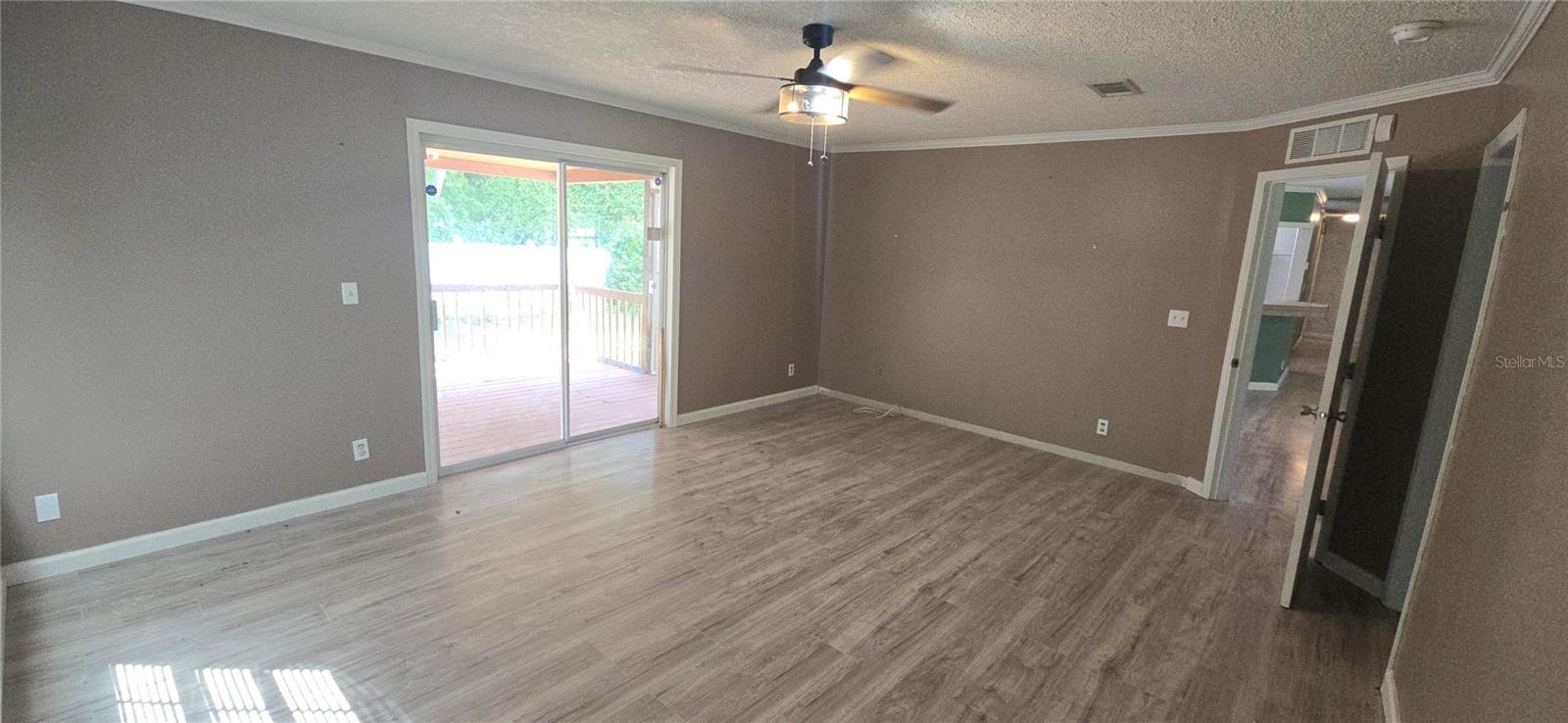 Listing photo id 24 for 2476 Wright Point