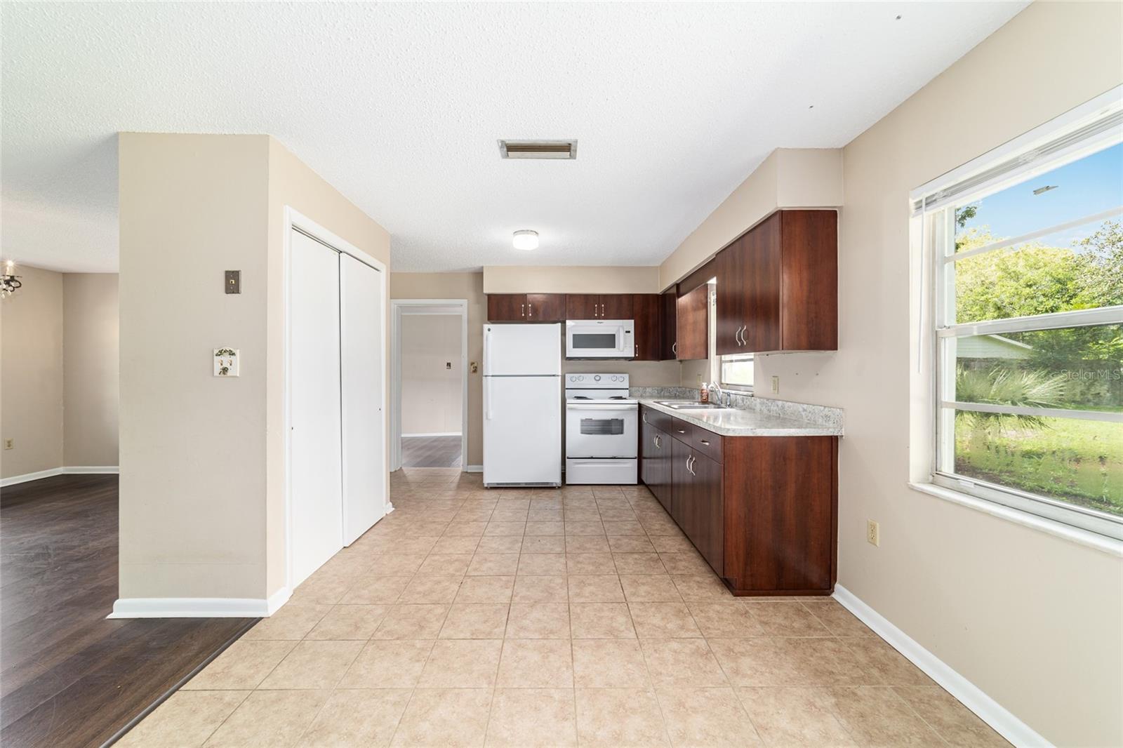 Image 14 of 43 For 1819 22nd Street