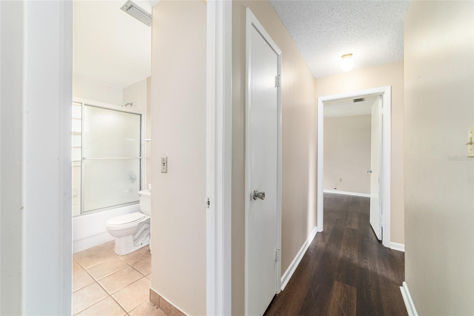 Image 27 of 43 For 1819 22nd Street