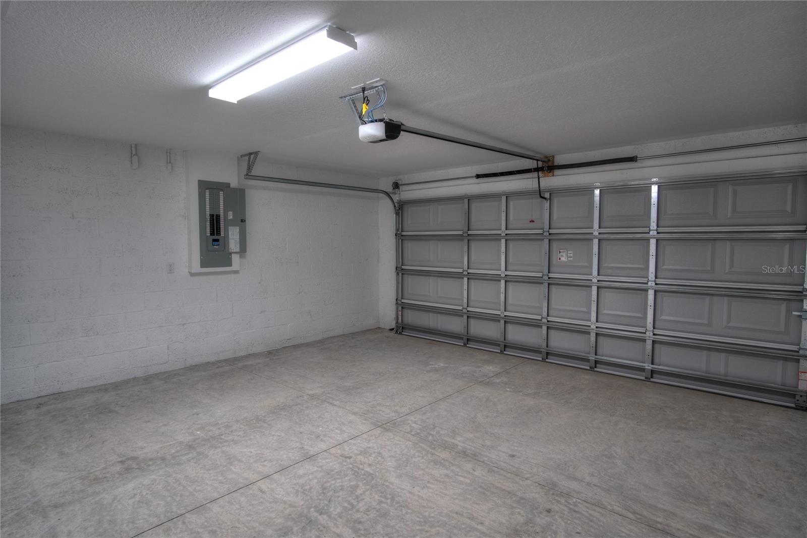 Image 13 of 20 For 16773 18th Avenue Road