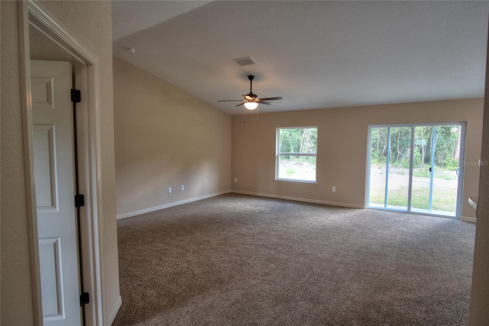 Image 14 of 20 For 16773 18th Avenue Road